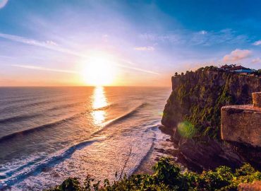 Uluwatu Temple - Ubud VW Tour